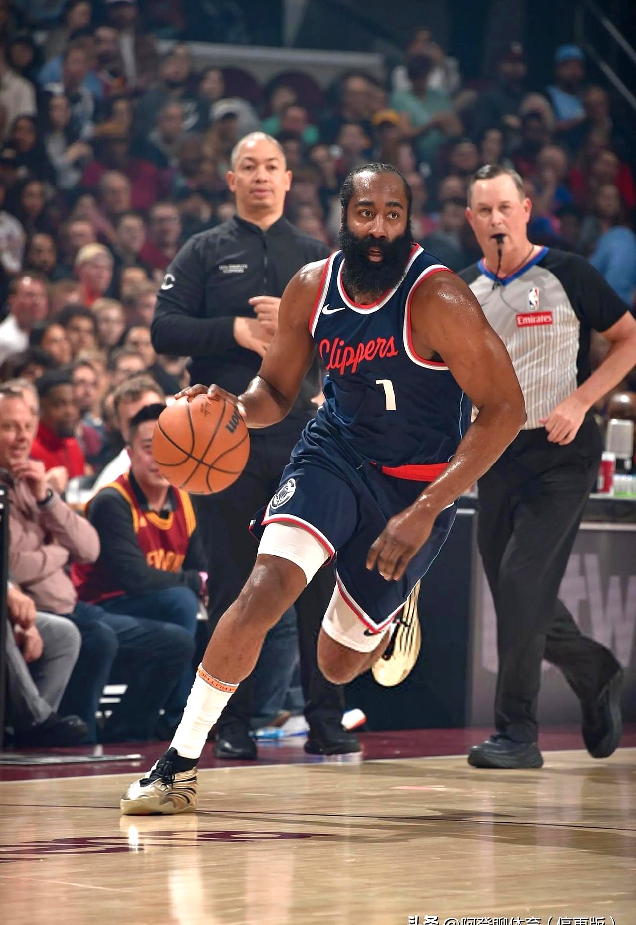 关于洛杉矶快船发布备战花絮,今晚主帅复盘,欧超杯任务艰巨,更衣室氛围转暖的信息 关于洛杉矶快船发布备战花絮,今晚主帅复盘,欧超杯任务艰巨,更衣室氛围转暖的信息